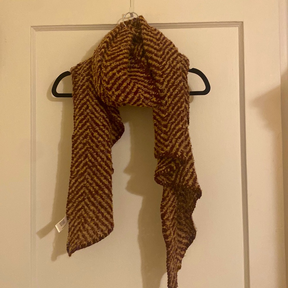 Tan and maroon striped scarf